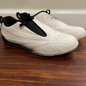 Mooto Drive 2 Martial Arts/Taekwondo. Shoes. Size 8.